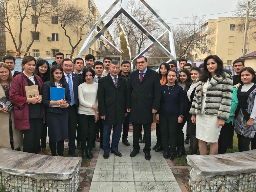 Сайт посольства ташкента. Посольство Киргизии в Узбекистане. Консул Узбекистана. Посольство Узбекистана в Ташкенте. Посольство РФ В Ташкенте.