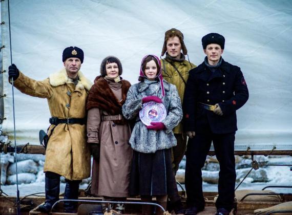 Тихон Жизневский, Роман Евдокимов, Ксения Трейстер, Виктор Добронравов, Полина Агуреева в фильме «Ангелы Ладоги»