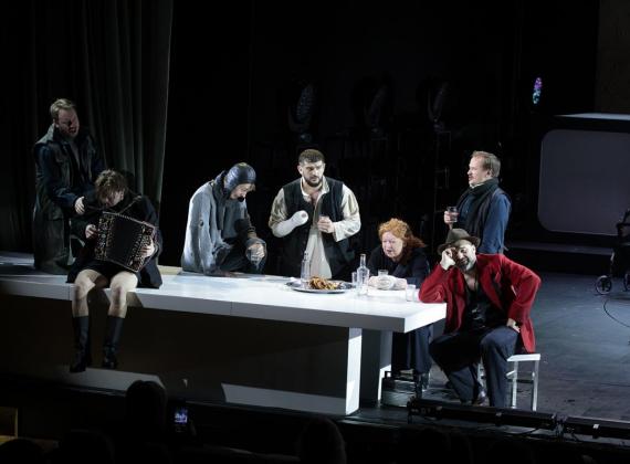  «Мастерская «12» Никиты Михалкова» покажет спектакль «На дне» в Сочи