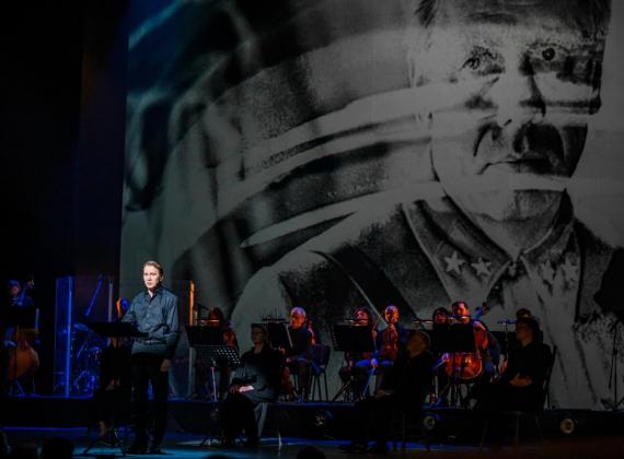 В Театре Наций пройдут специальные показы спектаклей ко Дню Победы 