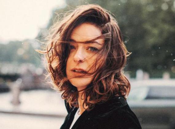 Марина Александрова в моноспектакле «Оттепель»