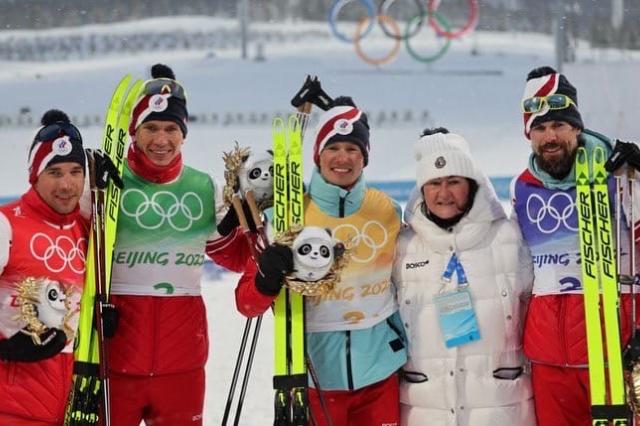 Российские лыжники впервые за 42 года выиграли Олимпийское золото в командной эстафете