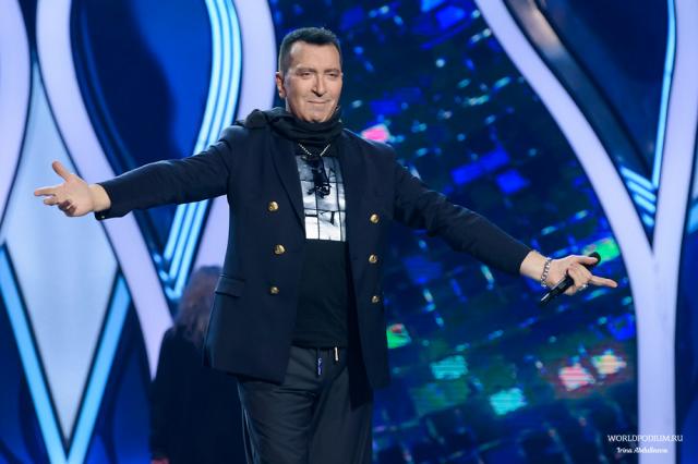 "Хрусталь и шампанское!" - Александр Буйнов отмечает День рождения