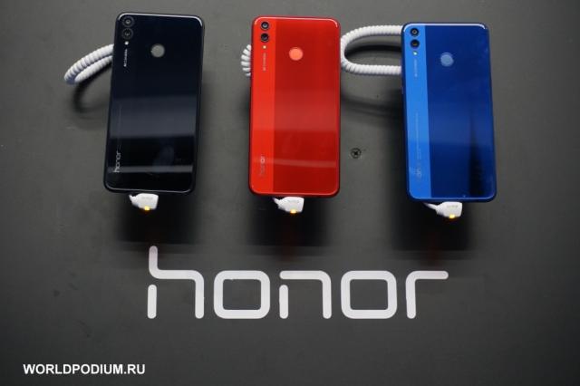 Honor представил доступный смартфон Honor 8X с премиальными функциями