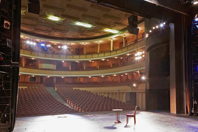 Театр имени Моссовета открывает новый сезон одной из последних работ Павла Хомского
