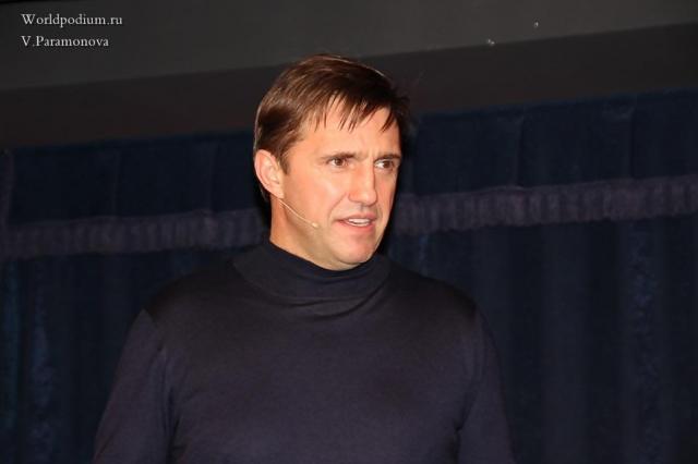 К юбилею Владимира Вдовиченкова: эксклюзивный репортаж о творческом вечере артиста и рецензия на спектакль с его участием