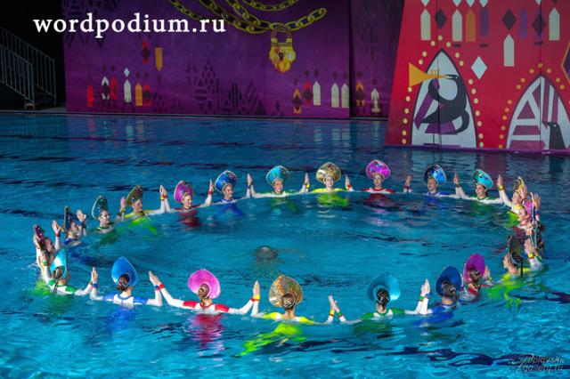 Новогодний спектакль на воде команды Марии Киселёвой «Сказка о царе Салтане» 
