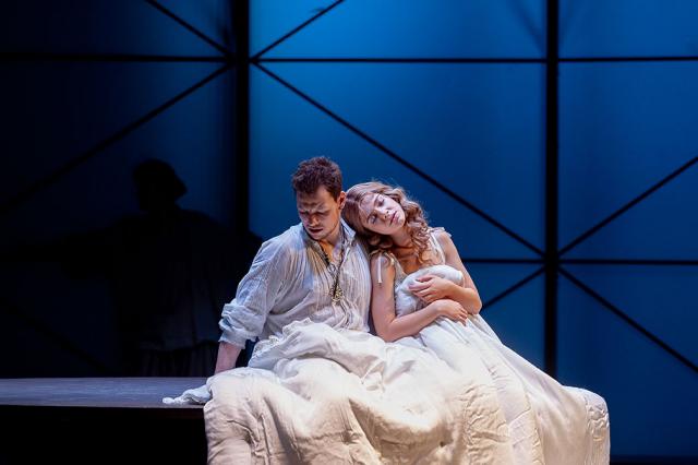 Театр имени Пушкина приглашает на трёхлетие спектакля «Влюбленный Шекспир»!