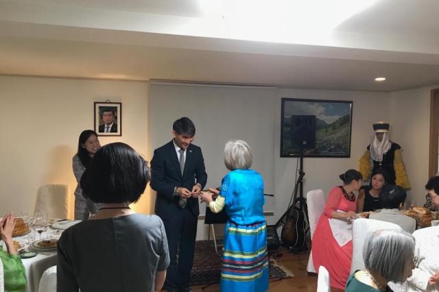 Посольство Киргизии в Японии провело семинар по культурному наследию