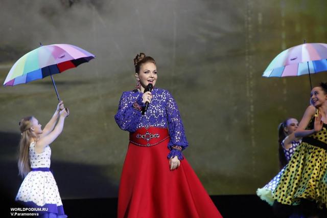Юбилейный концерт Марины Девятовой в Кремле -  «Зорька алая!»