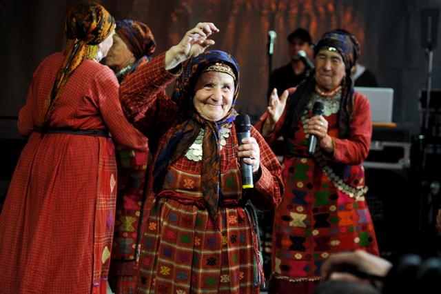 Бабушки из Буранова станут хедлайнерами фольклорного фестиваля в Великом Новгороде