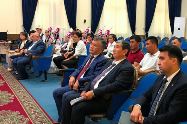 В Узбекистане отметили юбилей кыргызского языка