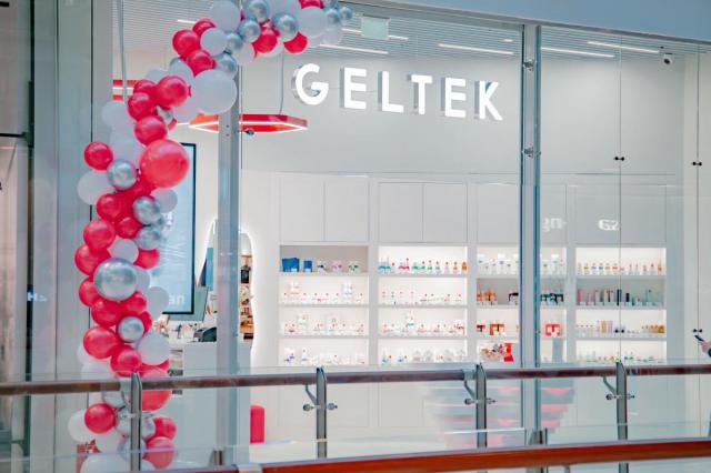 Косметическая компания «Гельтек» открыла фирменный магазин в ТЦ «Авиапарк»