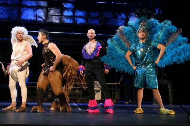 Легендарный бестселлер театра «Ателье» «Ladies' Night. Только для женщин. Версия 2018»: эффективная вакцина счастья, задора и куража и мощнейший энергетический заряд дофаминов и эндорфинов!