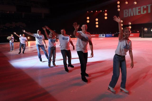 В Сочи состоялась грандиозная премьера юбилейного ледового шоу Ильи Авербуха «Вместе и навсегда»