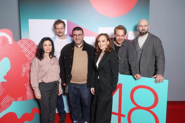 «Эта история не похожа на реальность, но вам придется в нее поверить»: режиссер Александр Котт о фильме «Ангелы Ладоги»