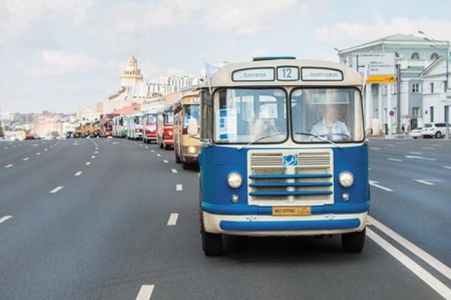 Парад ретроавтобусов прошел в Москве