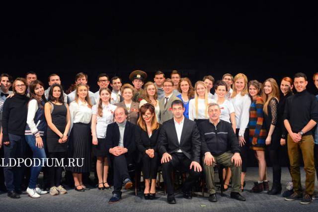 Дмитрий Певцов откроет театр для своих студентов