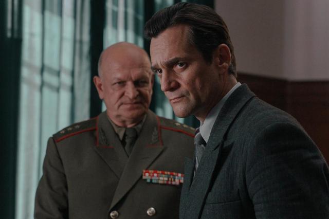 Премьера! Дмитрий Миллер, Сергей Юшкевич в сериале "Затмение"