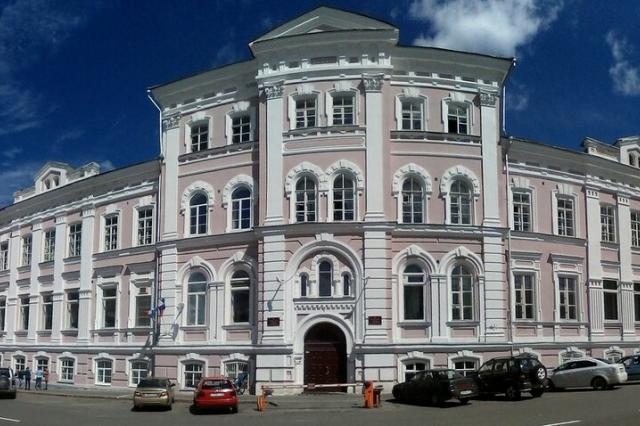 Фасад главного корпуса Пермского государственного института культуры отреставрируют к началу учебного года