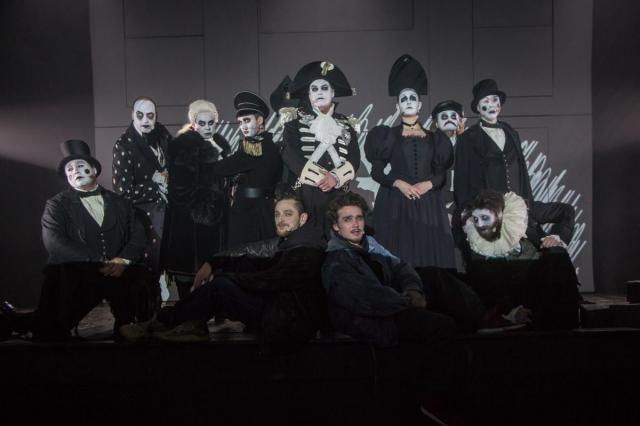 Премьера спектакля «Ревизор» в стиле хип-хоп в Московском Губернском театре: «Из Петербурга инкогнито…» 