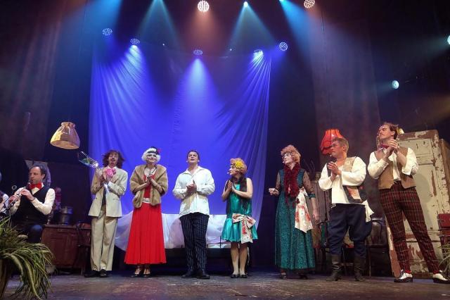 Театр «У Никитских ворот» представил премьеру музыкального спектакля «Свадьба» в постановке Марка Розовского