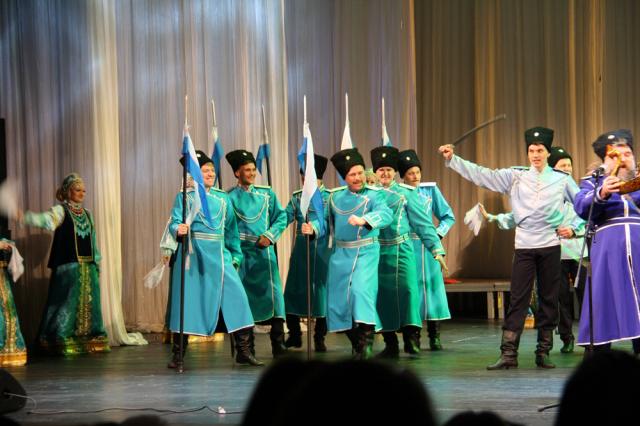 Оренбургский государственный академический русский народный хор выступил в Уфе