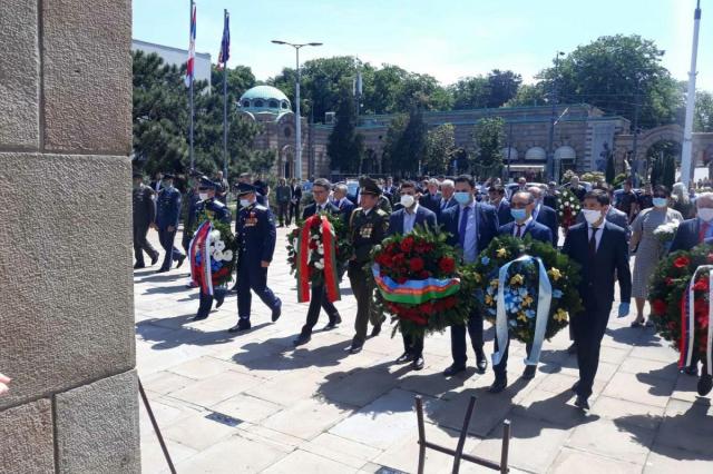  Посол Белоруссии в Сербии возложил венок в честь Дня Победы