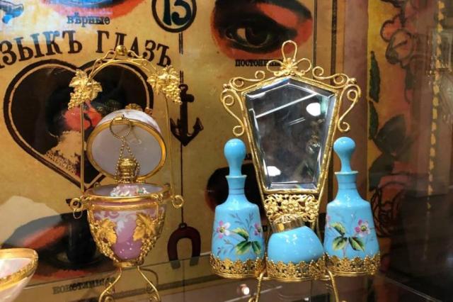 Выставка «Слава и величие парфюмеров царской России - поставщиков высочайшего двора»