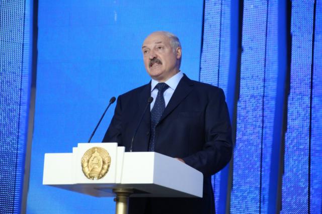 Александр Лукашенко открыл фестиваль "Славянский базар"