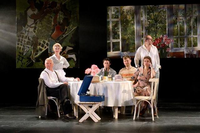 На Сцене на Сретенке Театра Маяковского состоится премьера спектакля «Счастливые дни несчастливого человека»
