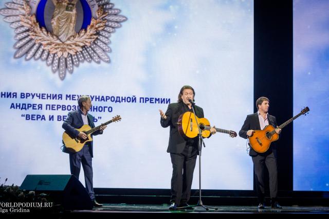 Олег и Савва Митяевы в Московском Доме Книги