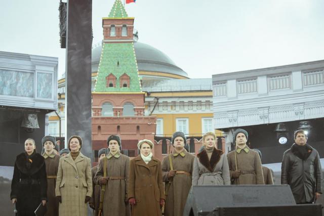 Москонцерт принял участие в кино-театрально-иммерсивном представлении на Красной площади ко Дню народного единства