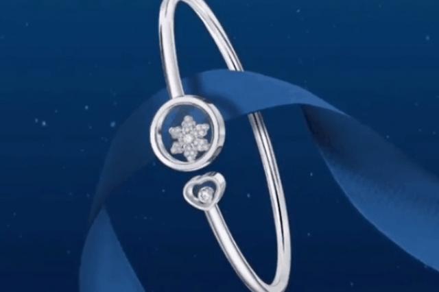 Хит января: браслет Chopard Happy Snow с бриллиантовой снежинкой