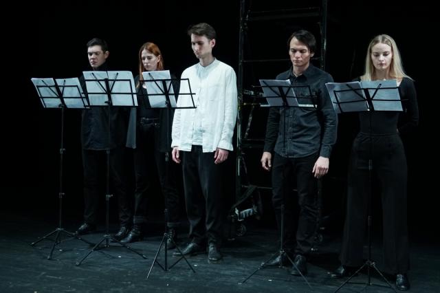 На Новой сцене МХТ имени А.П. Чехова состоится премьера спектакля Елизаветы Бондарь «Тахир и Зухра»
