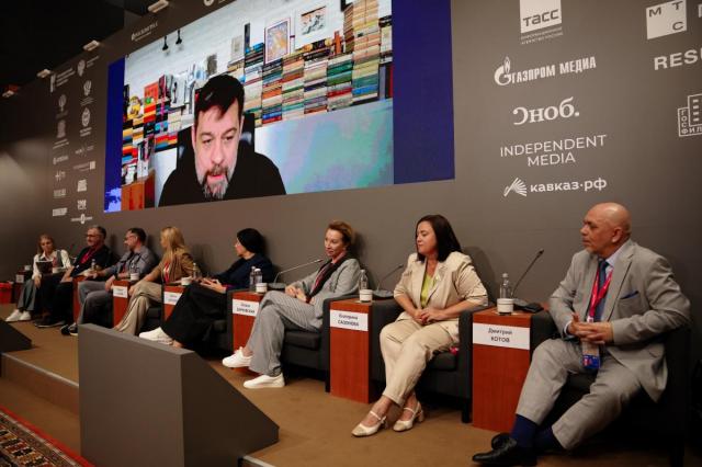 «Экосистема талантов: новая кадровая архитектура для киноиндустрии будущего» – АПКиТ обсудила на ПМЭФ-2025 проблему кадрового дефицита в индустриях кино и анимации