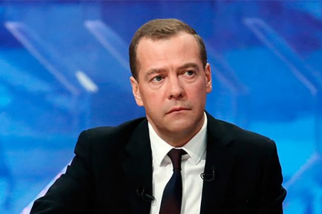Медведев заявил о запуске в Китае телеканала «Катюша»  