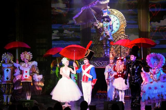 На спектакле «Сказки Андерсена» в Московском театре иллюзии произойдут неожиданные превращения и исчезновения