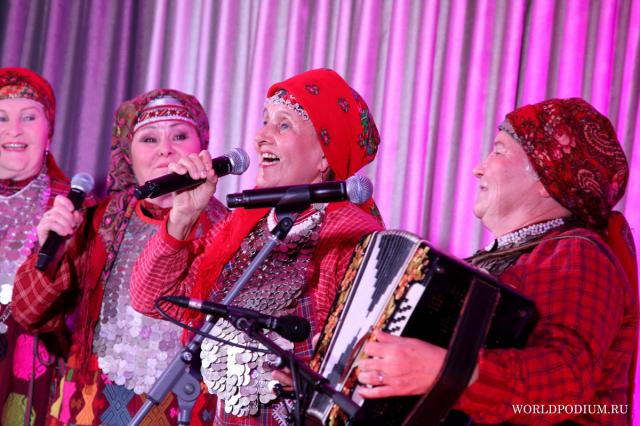 «Бурановские бабушки» с программой «Мне снова 18!» выступили в Кремлевском Дворце (часть 2)