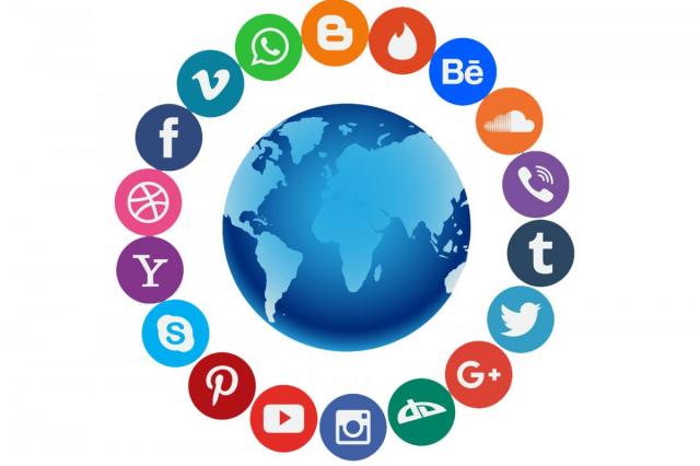 Социальные сети: польза и вред
