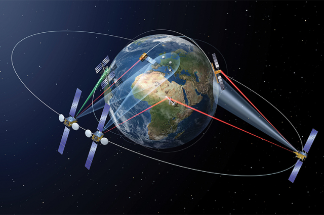 Сеть: Совмещение сотовой и спутниковой связи – реально?