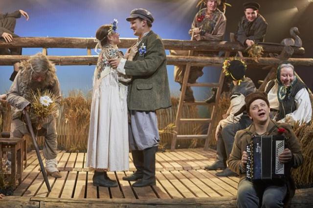 «Одна абсолютно счастливая деревня» в "Мастерской «12» Никиты Михалкова"