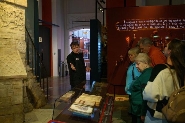 ВДНХ приглашает отметить Всемирный день поэзии