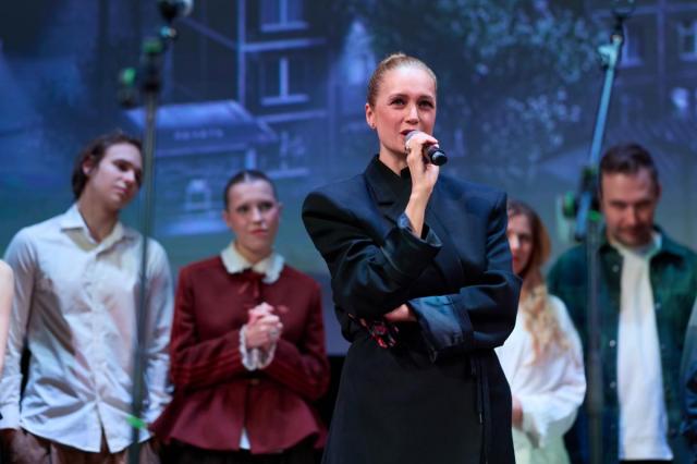 Виктория Исакова, Слава Копейкин, Сергей Гилев, Александр Яценко, Рузиль Минекаев и другие звезды на светской премьере нового сезона «Детей перемен» 