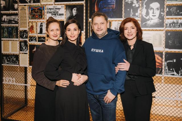 Церемония вручения Памятных знаков Камерного театра