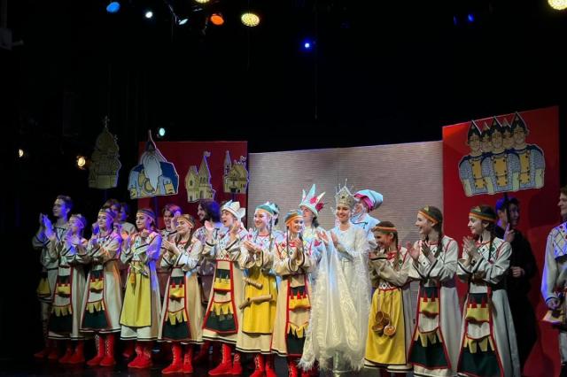В Детском музыкальном театре юного актера состоялась премьера спектакля «Сказка о царе Салтане»