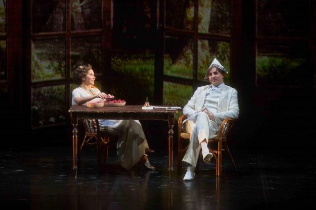 "Жены артистов. Цикл «Метаморфозы»"