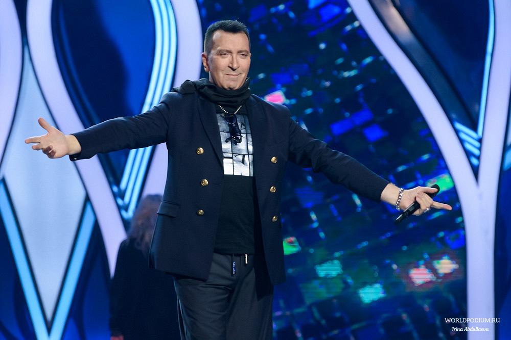 "Хрусталь и шампанское!" - Александр Буйнов отмечает День рождения