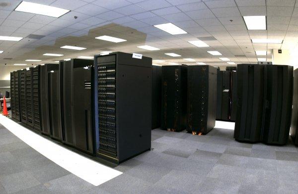 Новый суперкомпьютер создали в научном городе Дубна 