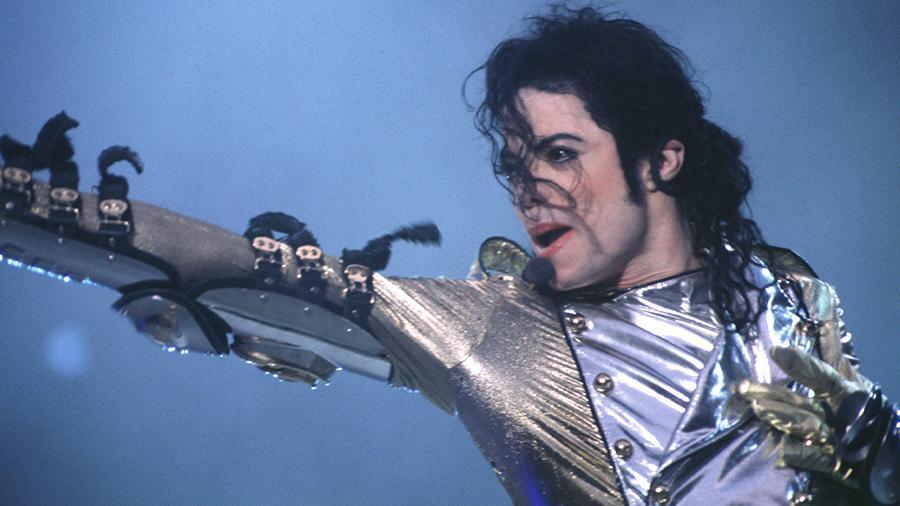 Туфли Майкла Джексона для «лунной походки» уйдут с молотка